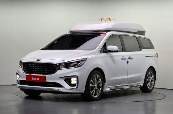 Kia Carnival 7-Seater Hi-Limousine President — пробег 93 960 км — фото 1 из 5