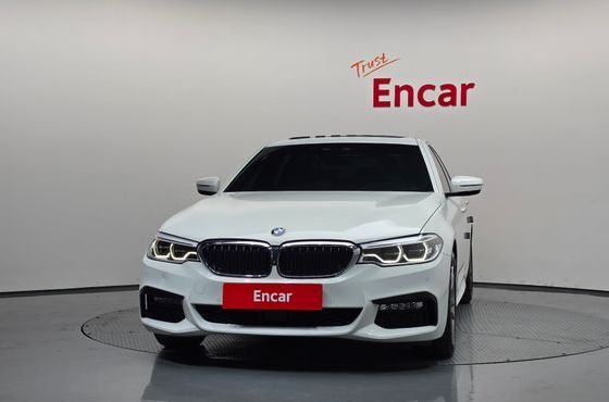 BMW 5-Series 520d xDrive M Sport Package Plus — пробег 111 314 км — фото 3 из 5