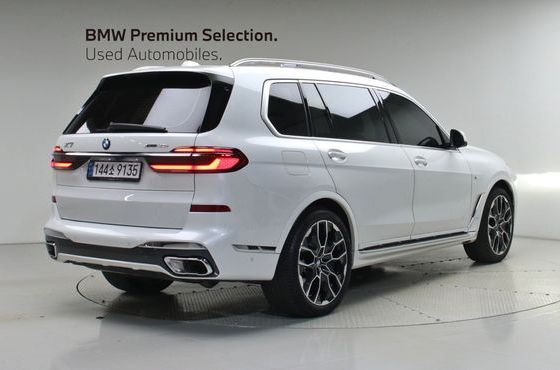 BMW X7 xDrive 40i M Sport 6STR — пробег 26 687 км — фото 4 из 5