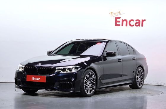BMW 5-Series 530i xDrive M Sport Package Plus — пробег 75 825 км — фото 1 из 5