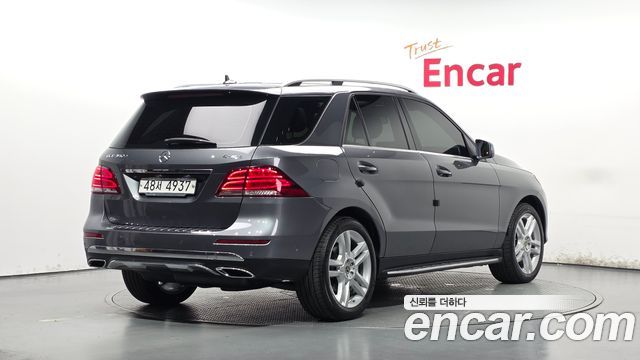 Mercedes-Benz GLE-Class GLE350 d 4MATIC — пробег 35 085 км — фото 2 из 5