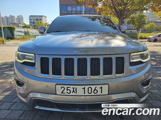 Jeep Cherokee 3.0 Diesel Overland WK2 — пробег 233 080 км — фото 1 из 5
