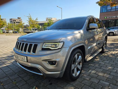 Jeep Cherokee 3.0 Diesel Overland WK2 — пробег 233 080 км — фото 2 из 5