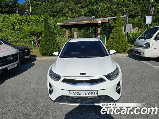 Kia Stonic 1.4 Deluxe — пробег 53 836 км — фото 1 из 5