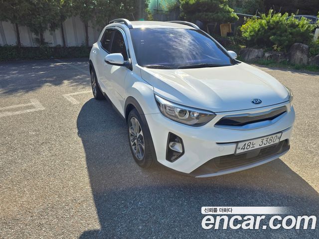 Kia Stonic 1.4 Deluxe — пробег 53 836 км — фото 3 из 5