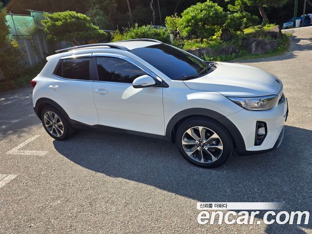Kia Stonic 1.4 Deluxe — пробег 53 836 км — фото 4 из 5