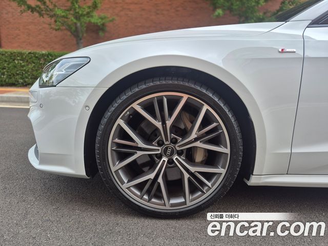 Audi A7 55 TFSI Quattro Premium — пробег 6 850 км — фото 5 из 5