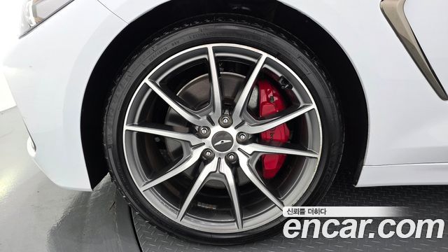 Genesis G70 из Кореи Encar