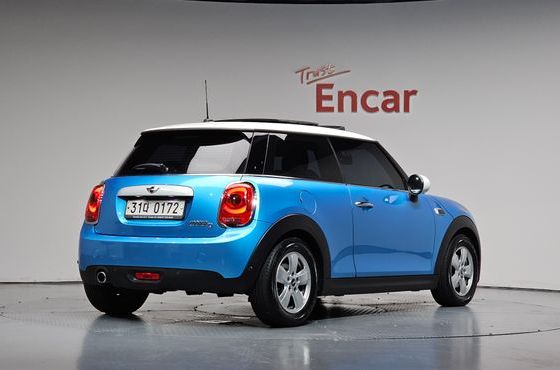Mini Cooper Mid 3rd — пробег 127 162 км — фото 2 из 5