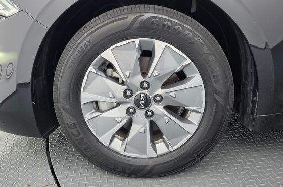 Kia K5 Trendy — пробег 33 429 км — фото 5 из 5