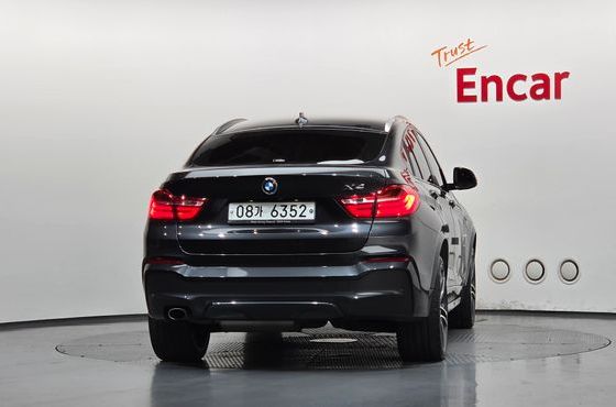 BMW X4 xDrive20d M Sport — пробег 105 736 км — фото 4 из 5