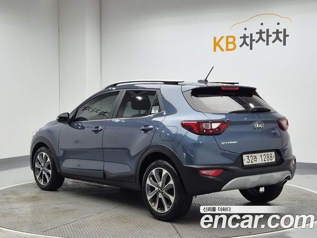Kia Stonic Diesel 1.6 Trendy — пробег 130 199 км — фото 2 из 5