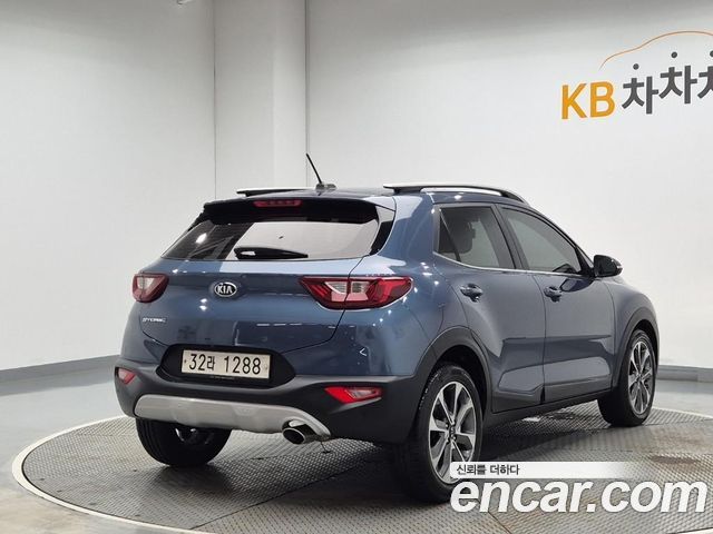 Kia Stonic Diesel 1.6 Trendy — пробег 130 199 км — фото 3 из 5