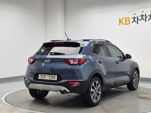 Kia Stonic Diesel 1.6 Trendy — пробег 130 199 км — фото 3 из 5