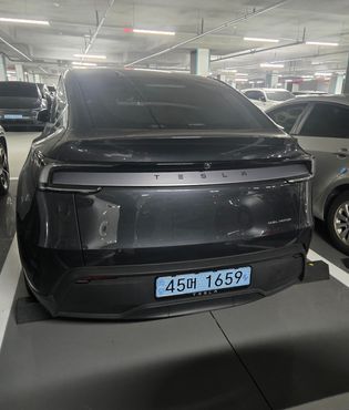 Tesla Model Y Long Range AWD — пробег 17 000 км — фото 4 из 5