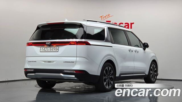 Kia Carnival Gasoline 7-Seater Noblesse — пробег 51 075 км — фото 2 из 5