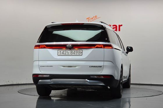 Kia Carnival Gasoline 7-Seater Noblesse — пробег 51 075 км — фото 4 из 5