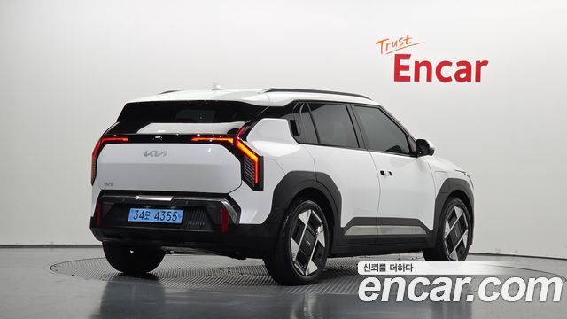 Kia EV3 из Кореи Encar