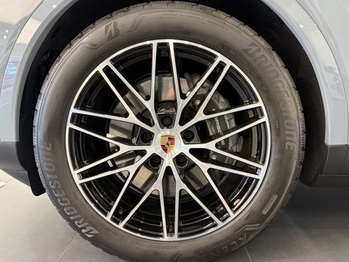Porsche Cayenne 3.0 E-Hybrid — пробег 548 км — фото 5 из 5