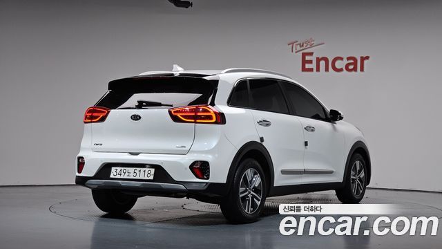 Kia Niro 1.6 HEV Prestige — пробег 90 187 км — фото 2 из 5