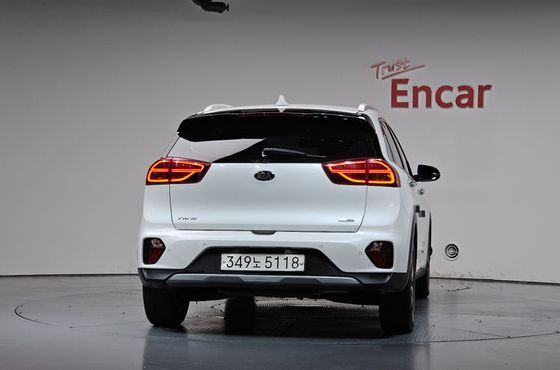 Kia Niro 1.6 HEV Prestige — пробег 90 187 км — фото 4 из 5