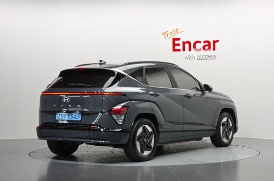 Hyundai Kona Long Range Premium — пробег 30 684 км — фото 2 из 5