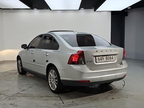 Volvo S40 2.4i 2nd — пробег 110 000 км — фото 3 из 5