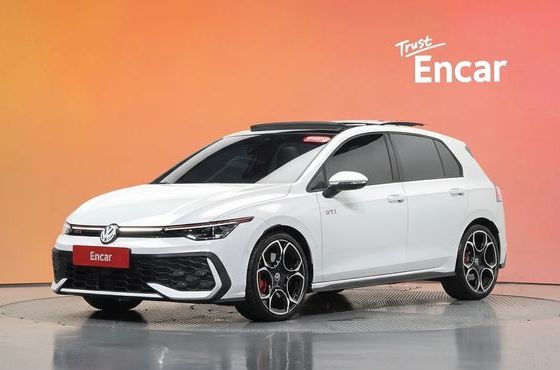 Volkswagen Golf 2.0 GTI — пробег 5 007 км — фото 1 из 5