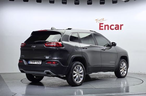 Jeep Cherokee 2.0 Diesel LIMITED 4WD — пробег 252 791 км — фото 2 из 5