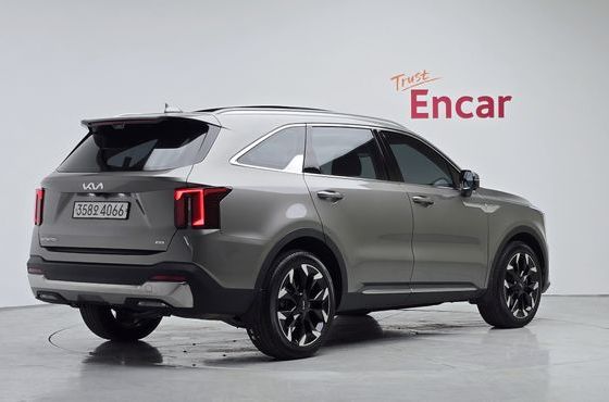 Kia Sorento Gasoline 2.5T 4WD Signature — пробег 28 102 км — фото 2 из 5