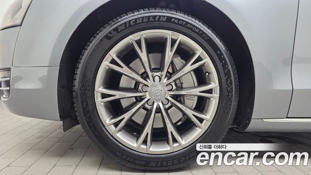 Audi A8 из Кореи Encar