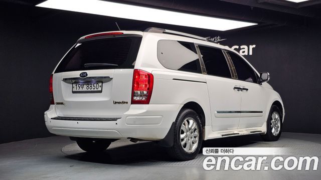 Kia Carnival из Кореи Encar