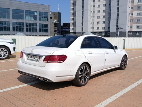 Mercedes-Benz E-Class E250 BlueTec 4MATIC AV — пробег 227 000 км — фото 4 из 5