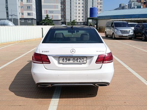Mercedes-Benz E-Class E250 BlueTec 4MATIC AV — пробег 227 000 км — фото 5 из 5