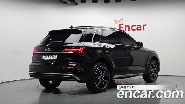 Audi Q5 45 TFSI Quattro Premium — пробег 29 891 км — фото 2 из 5
