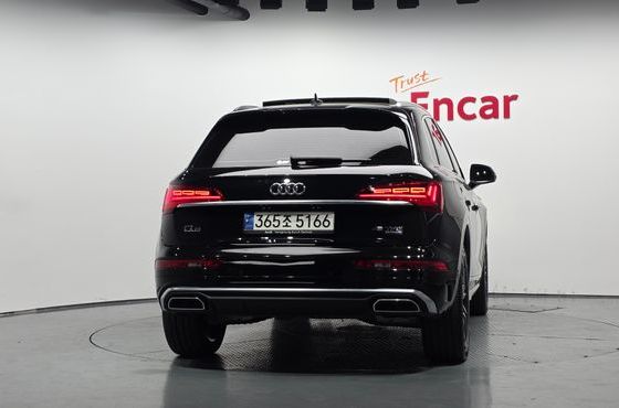 Audi Q5 45 TFSI Quattro Premium — пробег 29 891 км — фото 4 из 5