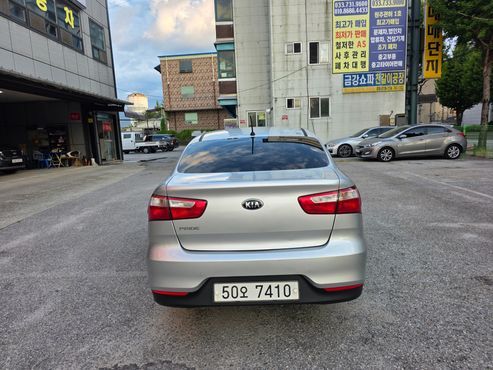 Kia pride 4DR 1.6 GDI Luxury — пробег 80 570 км — фото 4 из 5