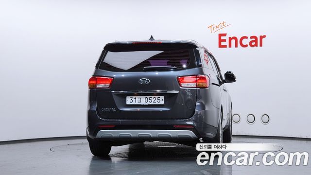 Kia Carnival из Кореи Encar