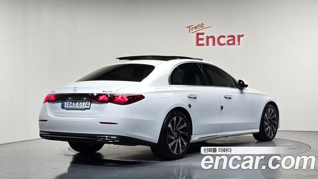 Mercedes-Benz E-Class из Кореи Encar