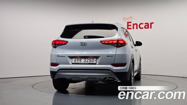 Hyundai Tucson из Кореи Encar