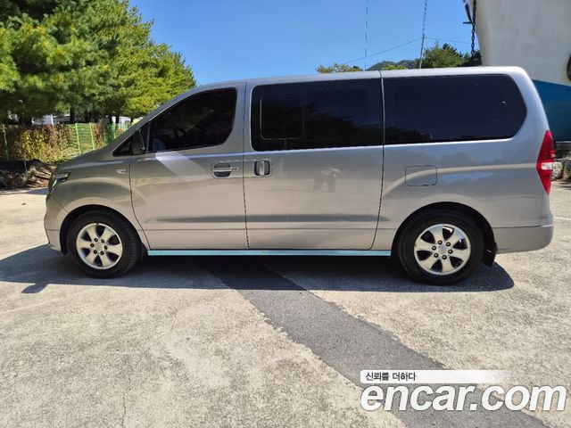 Hyundai Starex Wagon 12-Seater Smart — пробег 174 620 км — фото 4 из 5