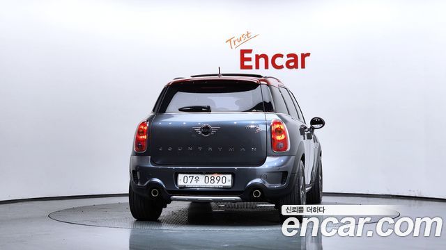 Mini Countryman ALL4 Park Lane 1st — пробег 145 352 км — фото 4 из 5