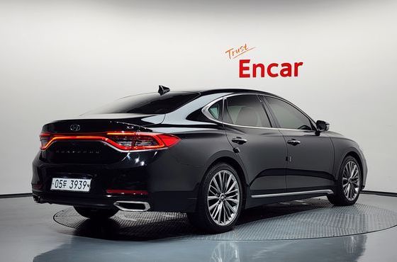 Hyundai Grandeur 3.3 Celebrity — пробег 90 250 км — фото 2 из 5