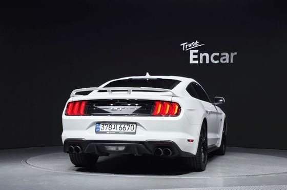 Ford Mustang GT Coupe — пробег 37 301 км — фото 4 из 5
