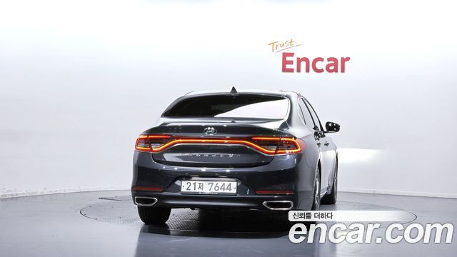 Hyundai Grandeur из Кореи Encar