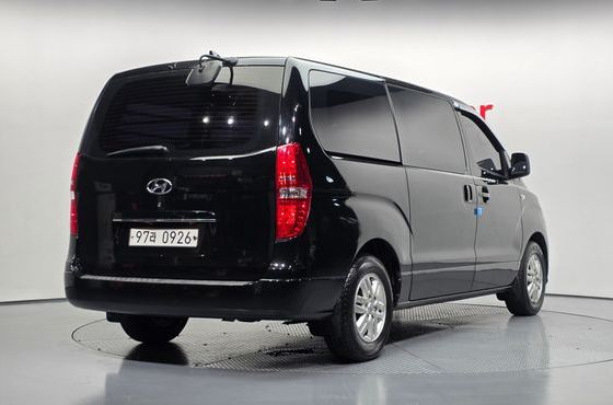 Hyundai Starex Van 3-Seater Smart — пробег 122 567 км — фото 2 из 5