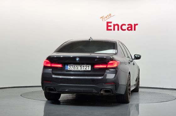 BMW 5-Series 520i M Sport — пробег 65 361 км — фото 4 из 5