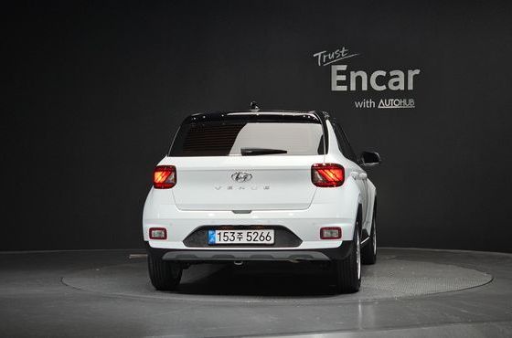Hyundai Venue 1,6 Premium — пробег 8 929 км — фото 4 из 5