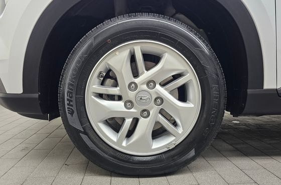 Hyundai Venue 1,6 Premium — пробег 8 929 км — фото 5 из 5