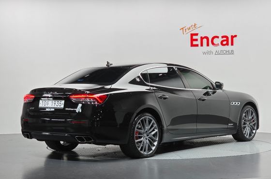 Maserati Quattroporte GTS 3.8 V8 Granlusso — пробег 72 536 км — фото 2 из 5